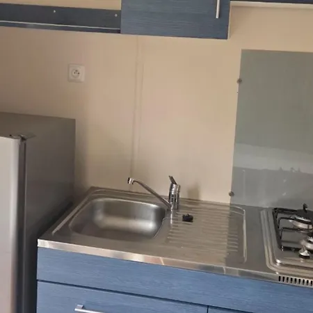 Mobil-home Confortable 4 Pers, Separees, Salon De Jardin Et Barbecue - Api-1-52-1348 * Champagnac-le-Vieux